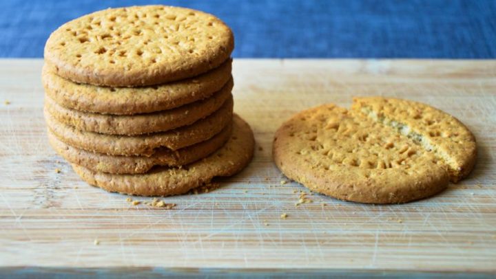 Kako-grickati-pametnije-adhara-ayurveda-nutricionizam