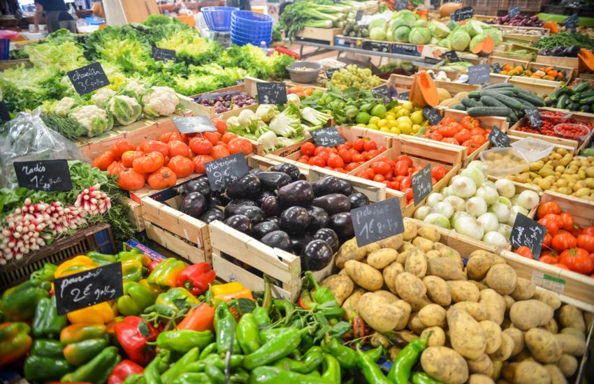 Ukljucite-voce-i-povrce-u-svoje-obroke-adhara-ayurveda-nutricionizam